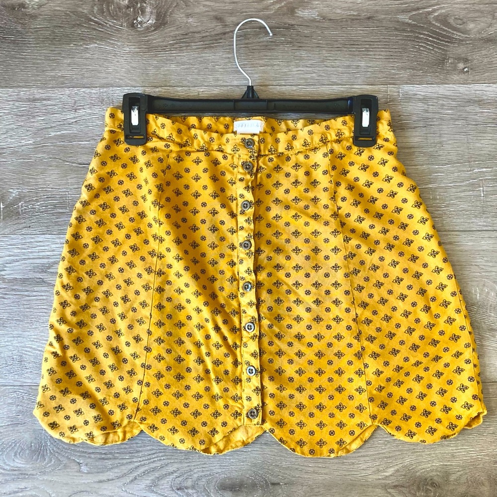 Cooperative Skirt / Urban Outfitters Spring Yellow Skirt (Size 8)